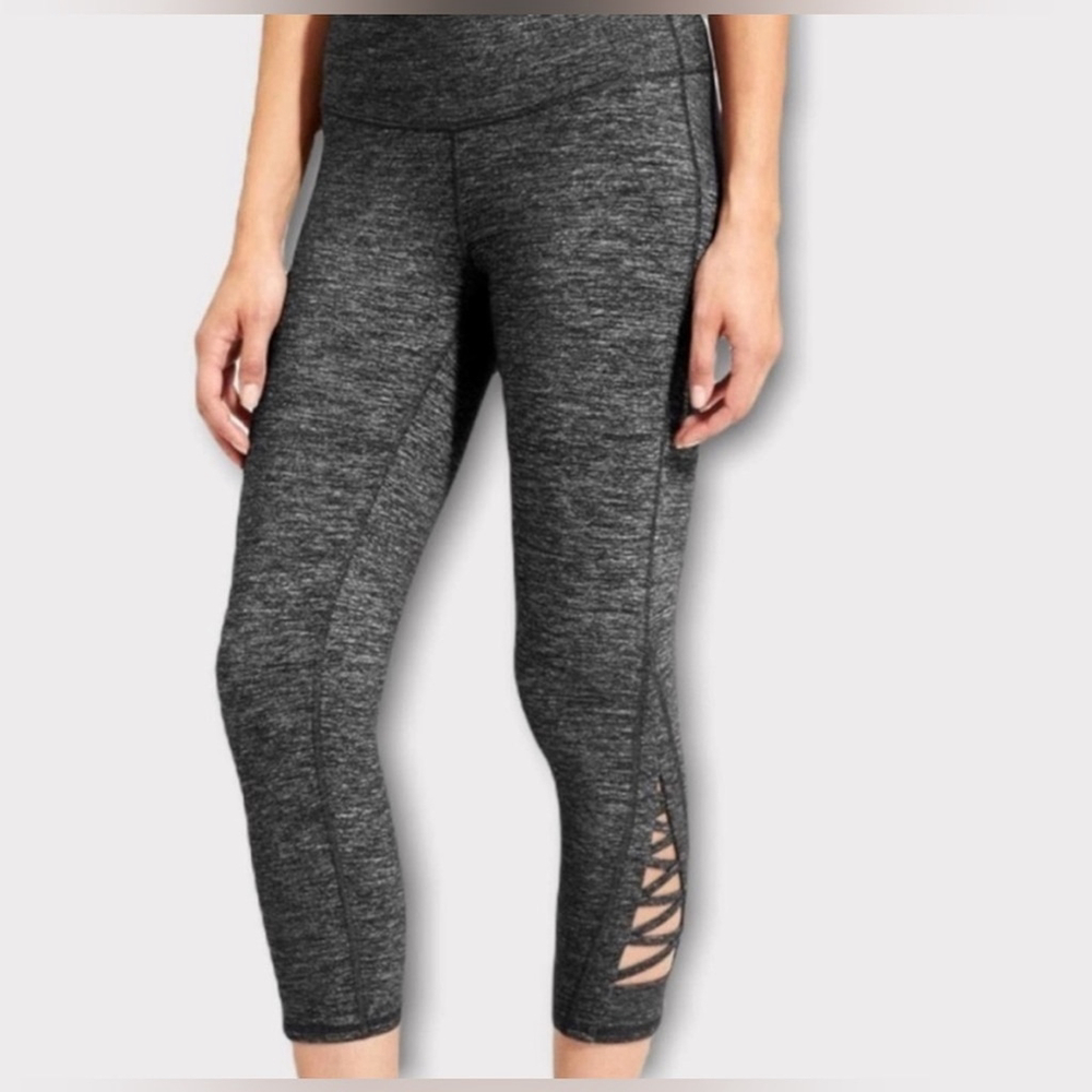 Athleta Criss Cross Chaturanga Capri Leggings Sz S Gray EUC